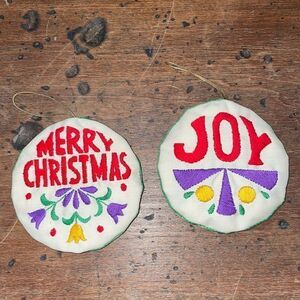 2 Vtg‎ cloth stuffed embroidered Christmas tree ornaments
